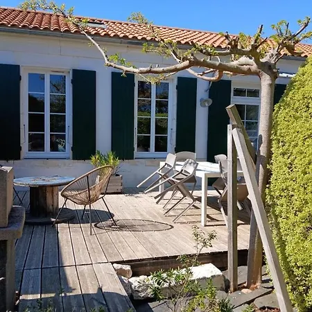 Meuble 1 - Les Lisettes Holiday home *