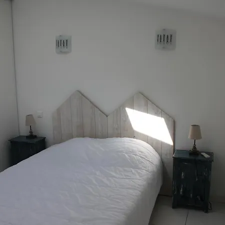 Holiday home Meuble 1 - Les Lisettes